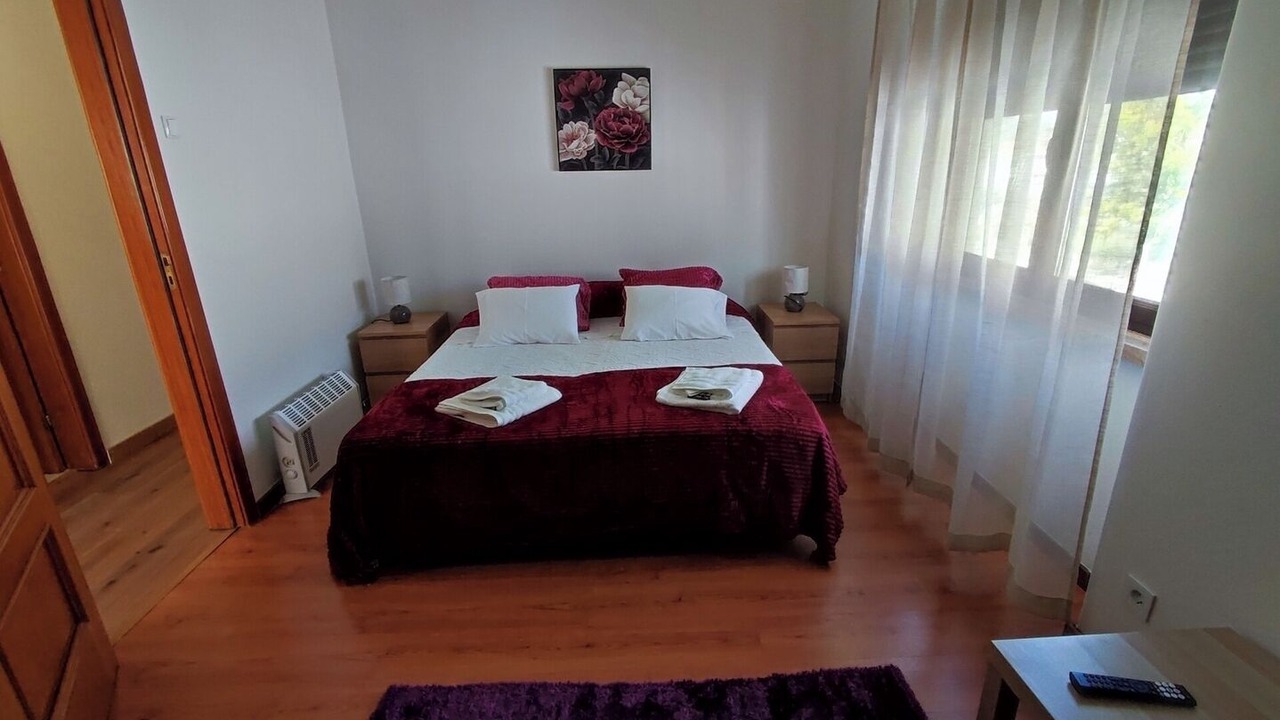 Photo of Bedroom in Arruda dos Pisoes