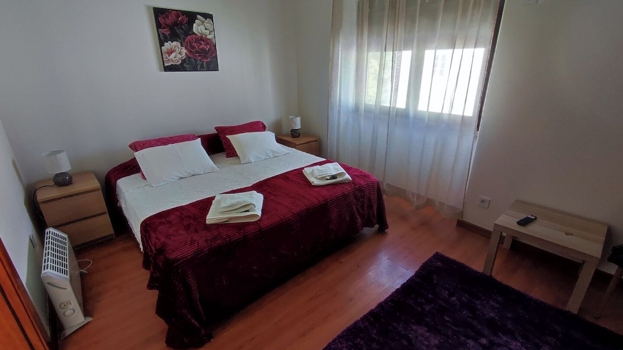 Photo of Bedroom in Arruda dos Pisoes