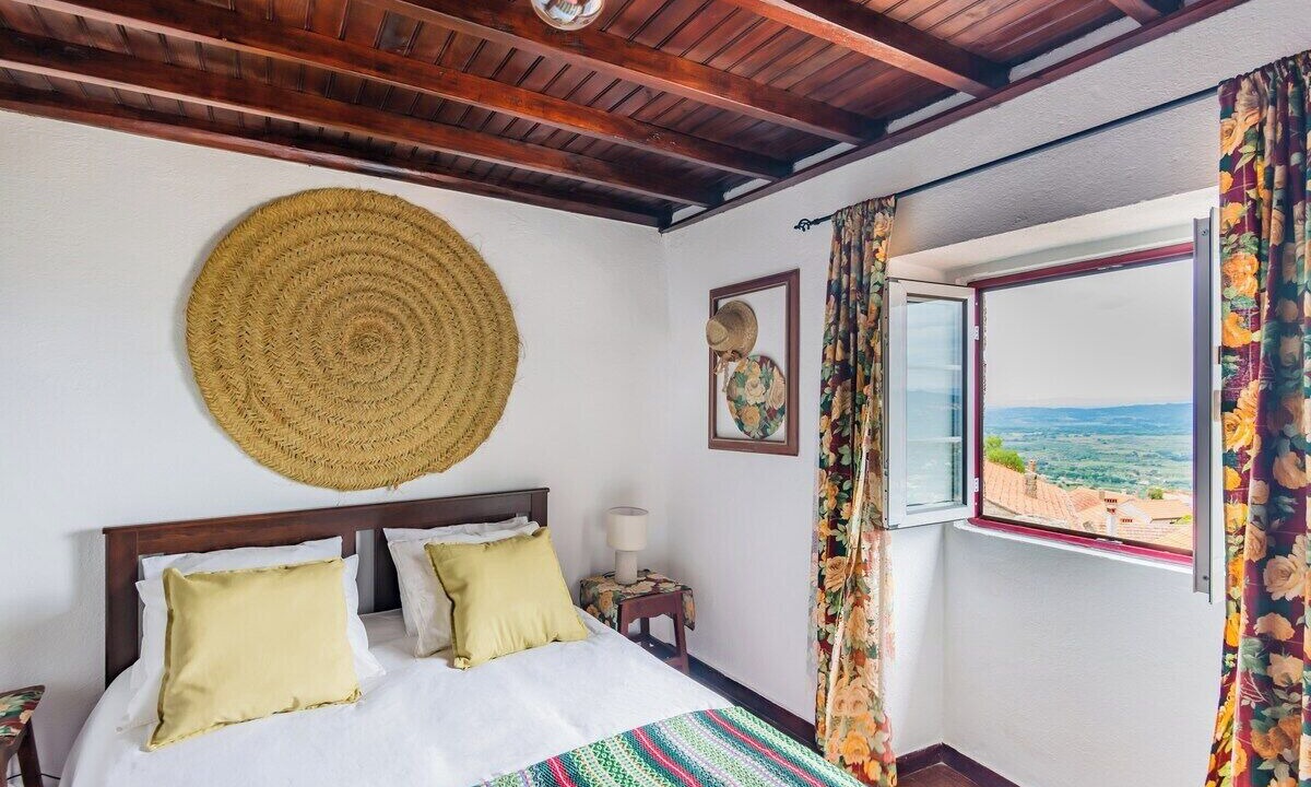 Photo of Bedroom in Monsanto