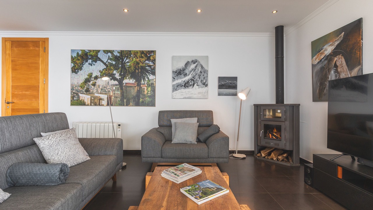 Photo of Livingroom in Calheta