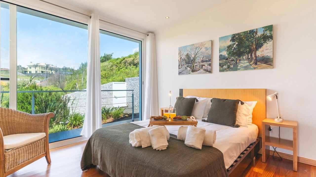 Photo of Bedroom in Calheta