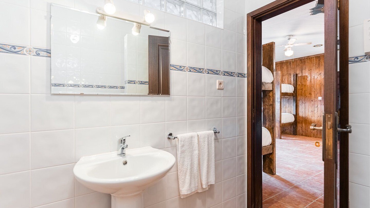 Photo of Bathroom in Parada de Todeia