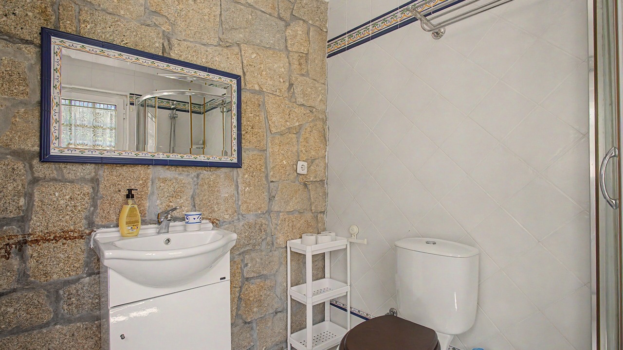 Photo of Bathroom in Cedrim