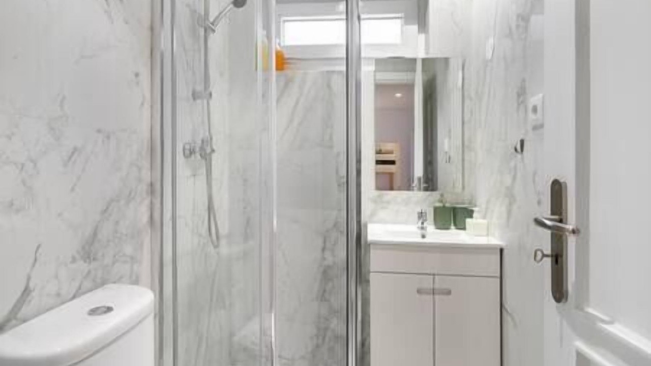 Photo of Bathroom in Estoril