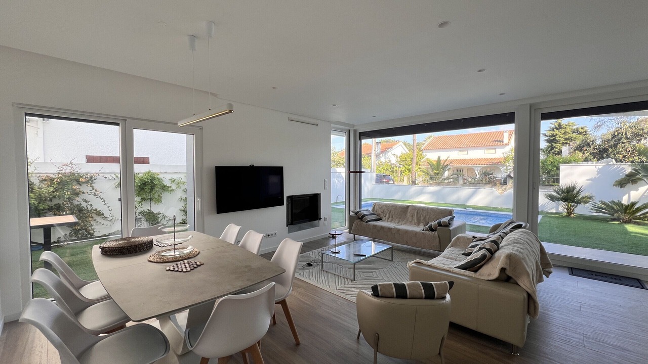 Photo of Livingroom in Charneca de Caparica e Sobreda