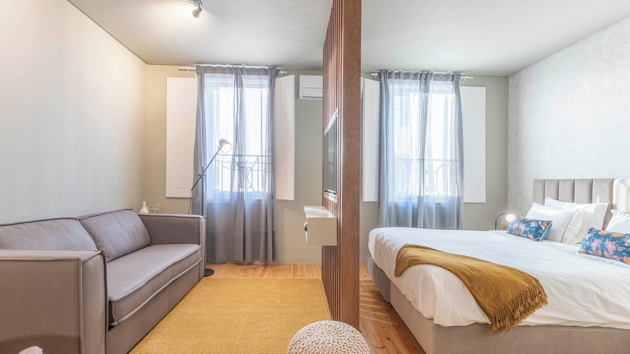 Photo of Bedroom in Lisbon Old Town