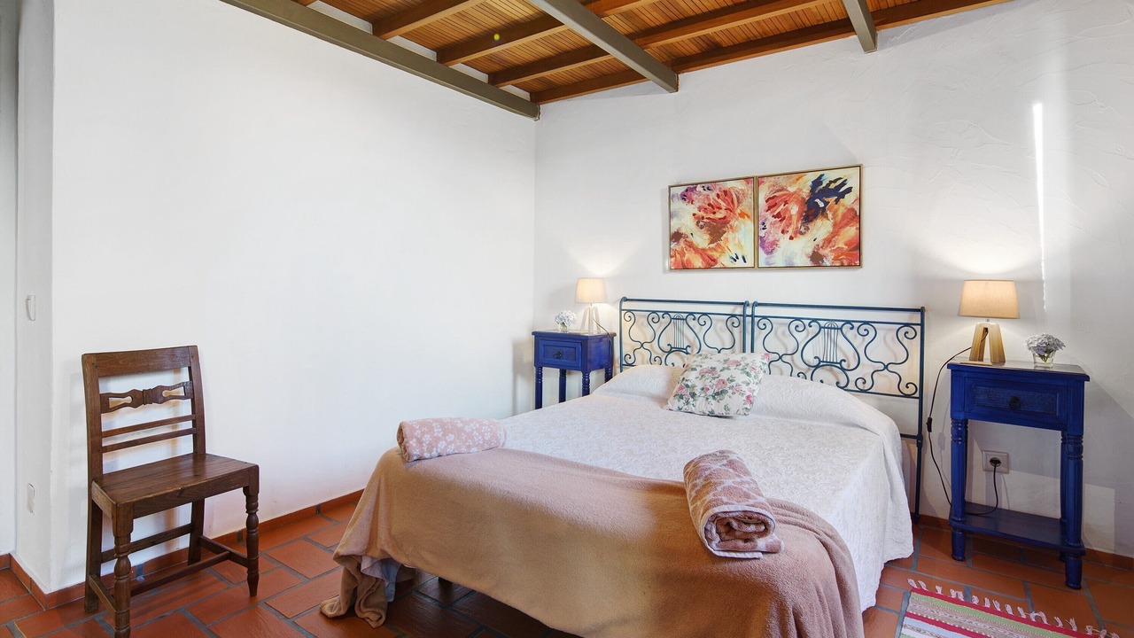 Photo of Bedroom in Angra do Heroismo
