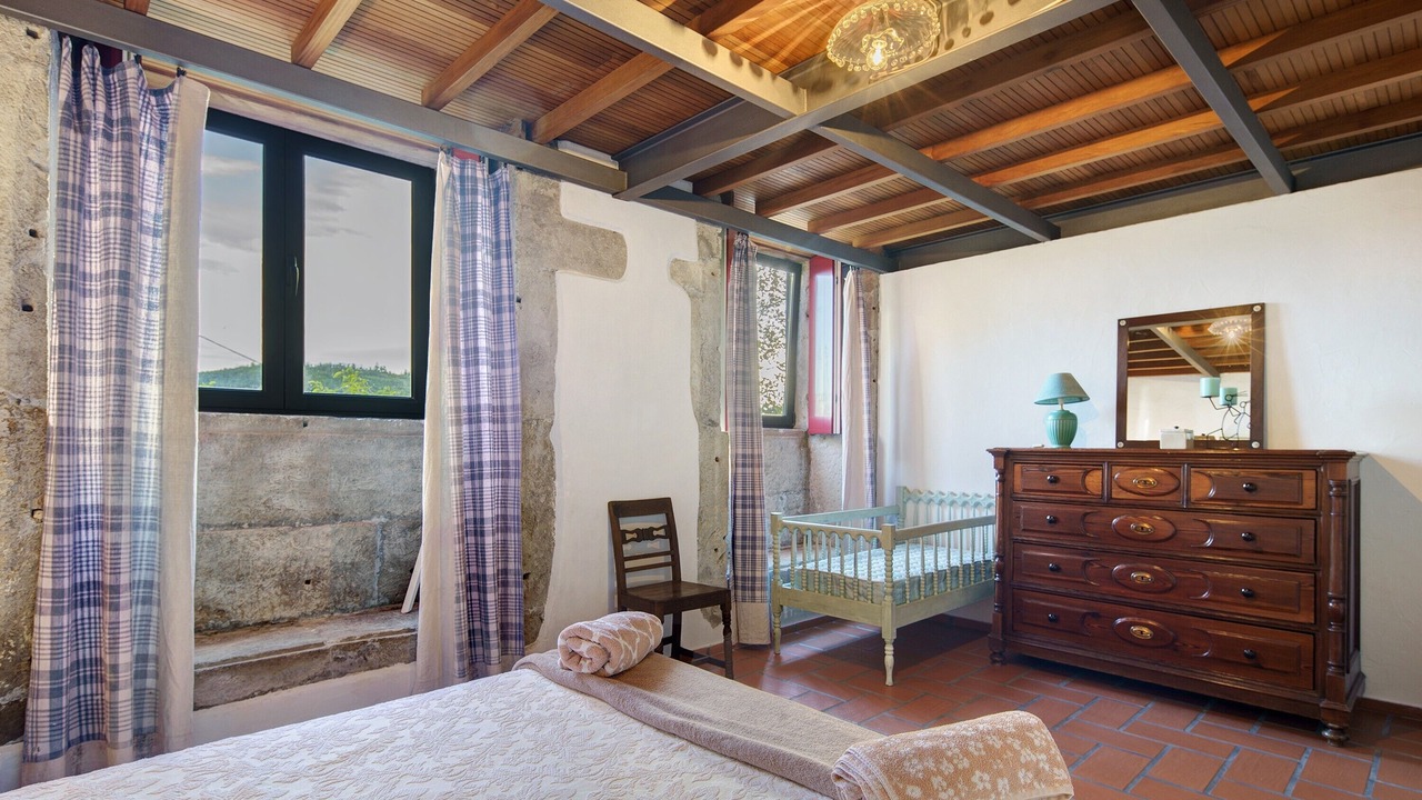 Photo of Bedroom in Angra do Heroismo