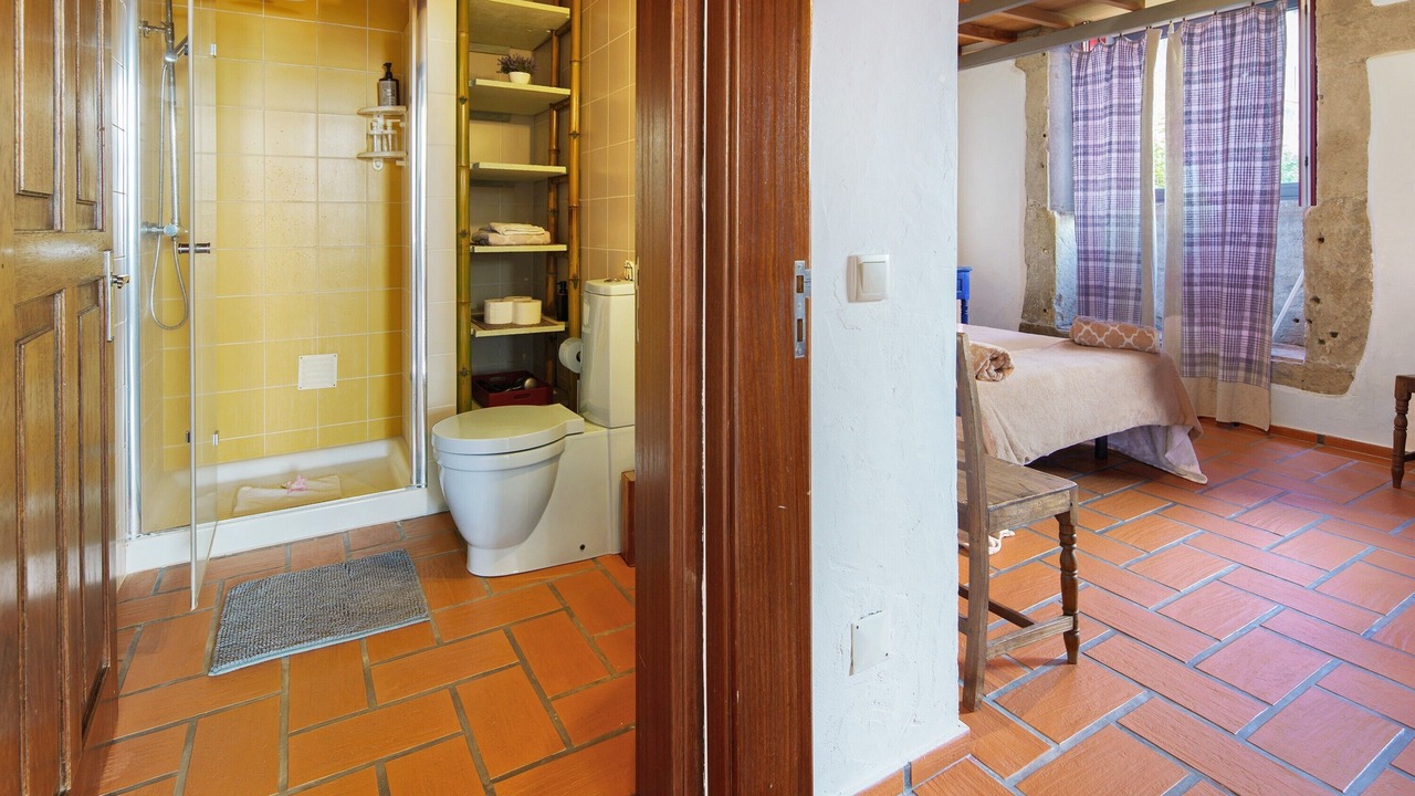Photo of Bedroom in Angra do Heroismo