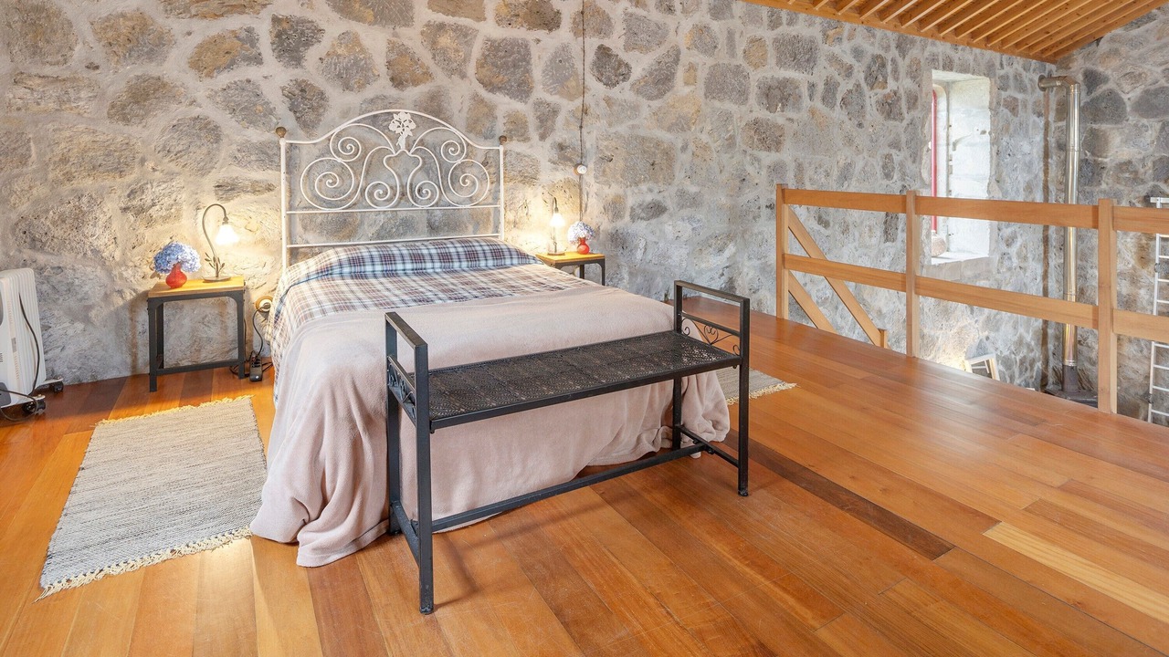 Photo of Bedroom in Angra do Heroismo