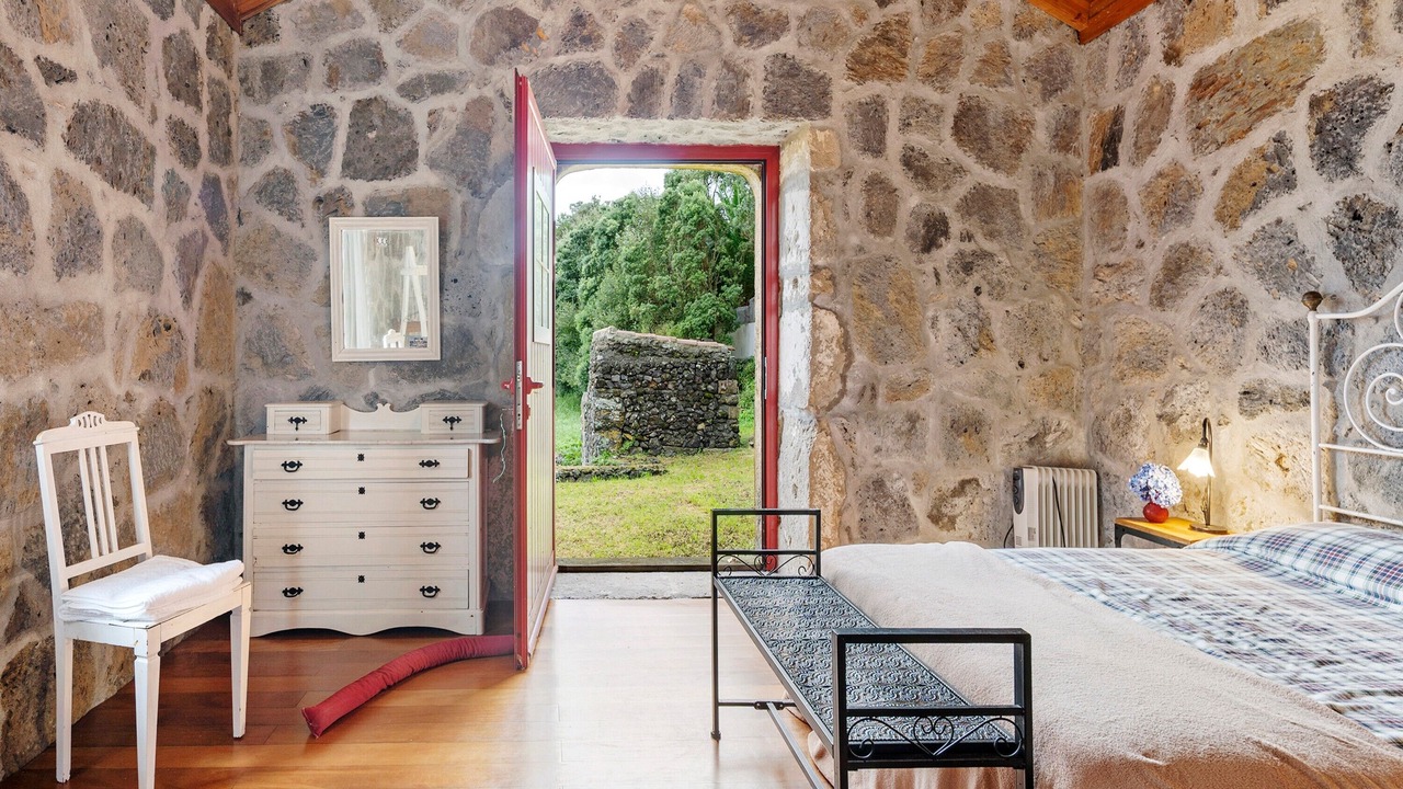 Photo of Bedroom in Angra do Heroismo