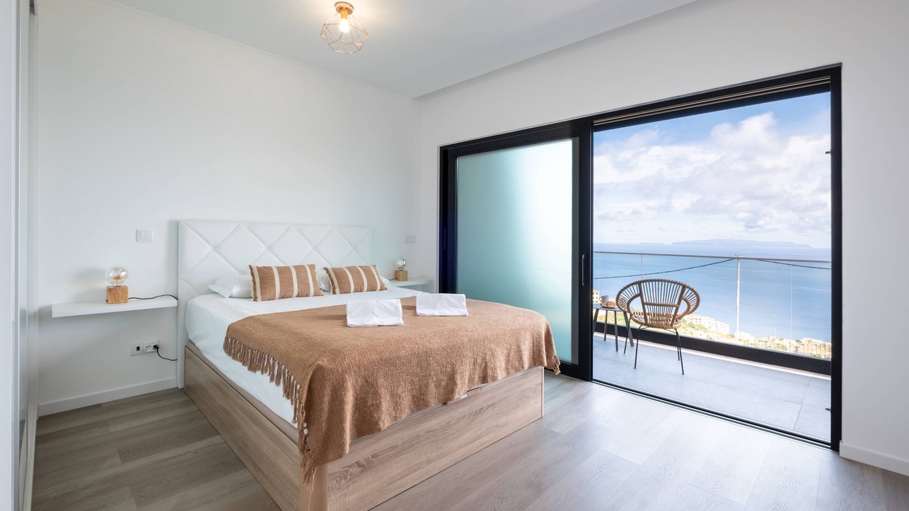 Photo of Bedroom in Canico