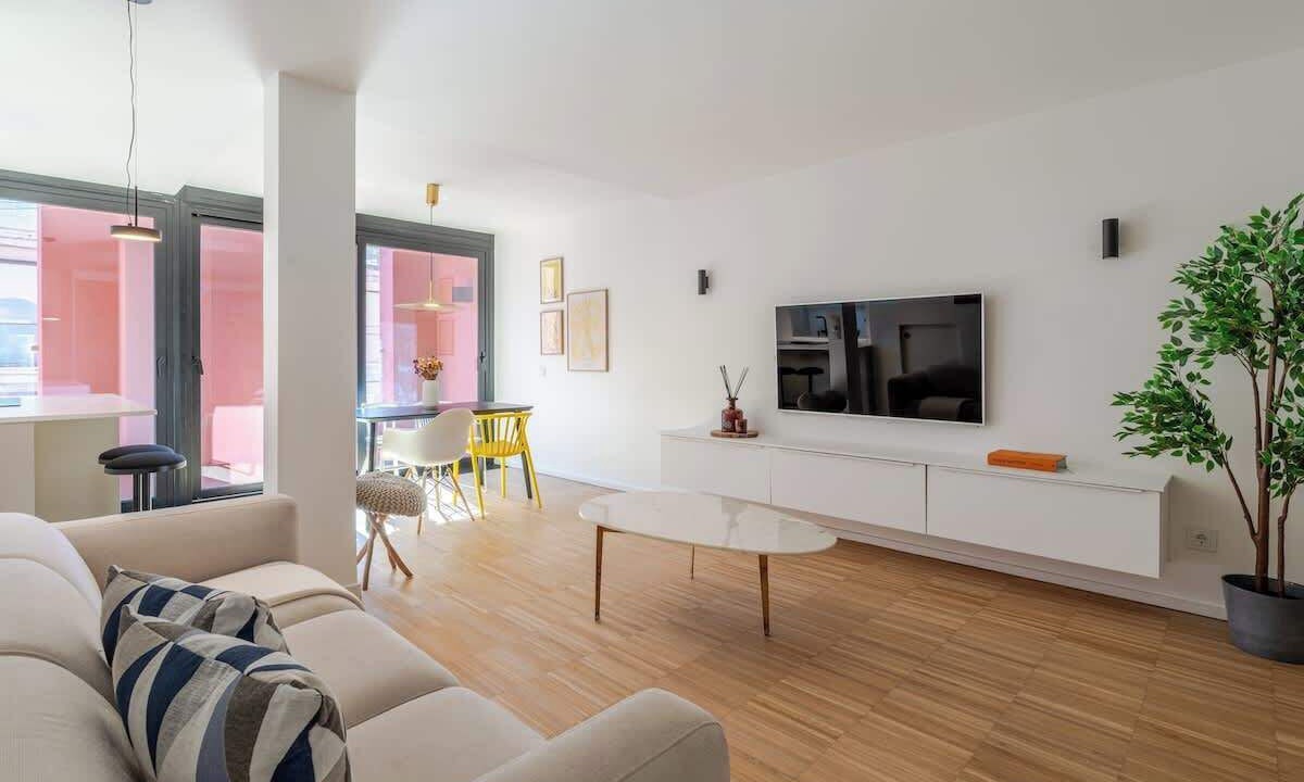 Photo of Livingroom in Lordelo do Ouro e Massarelos