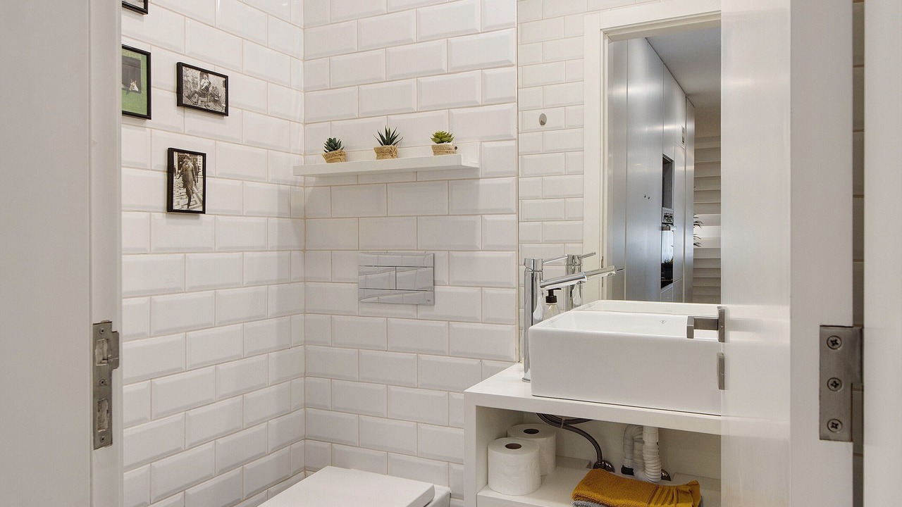 Photo of Bathroom in Aveiro