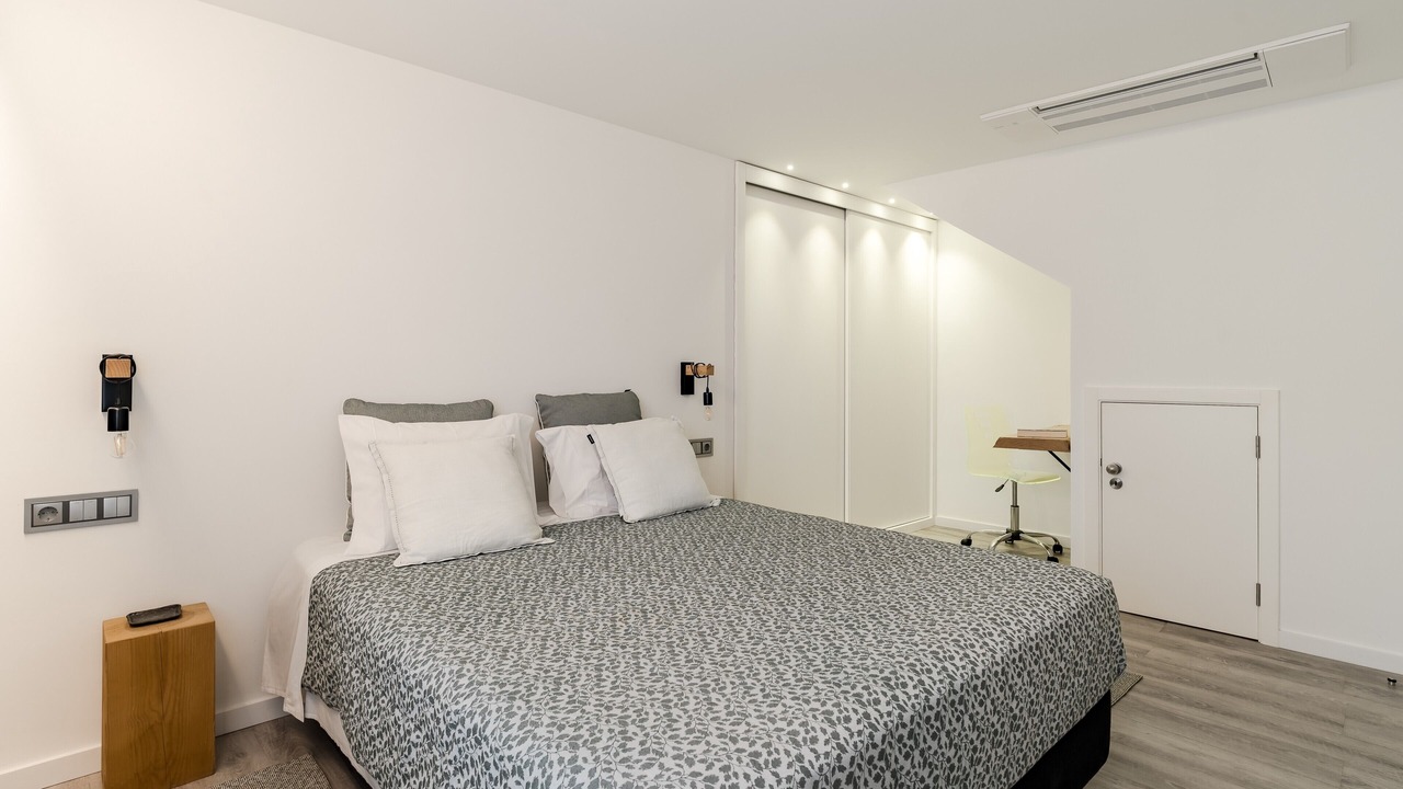 Photo of Bedroom in Bouro