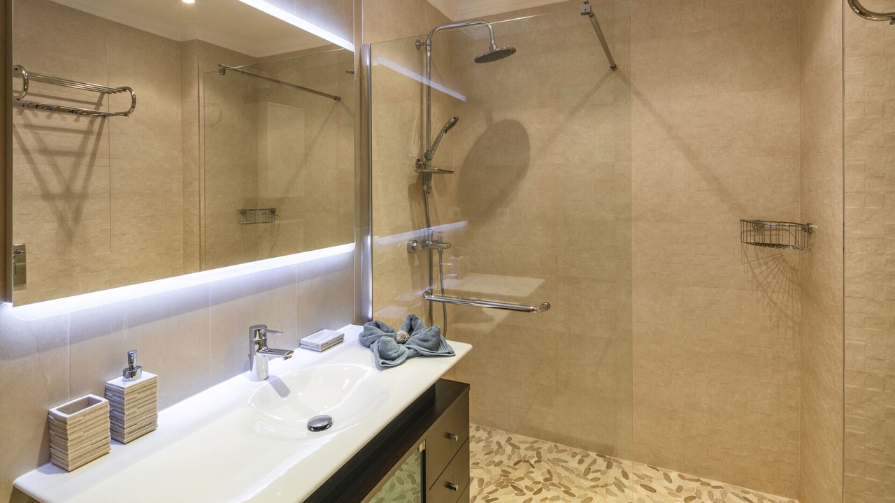 Photo of Bathroom in Carvoeiro