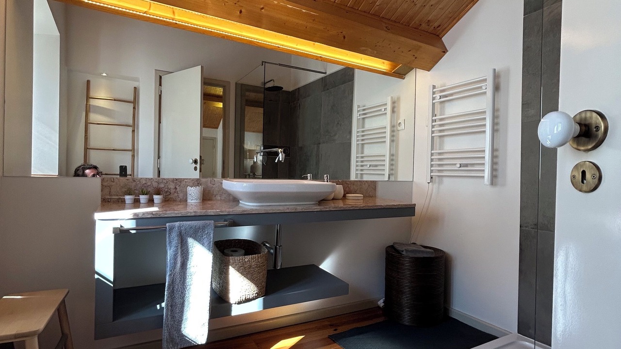 Photo of Bathroom in Golega