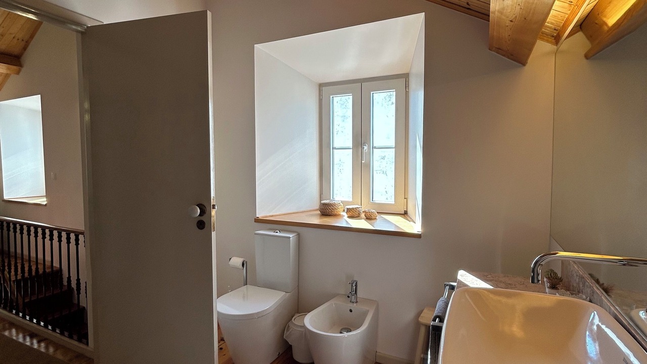 Photo of Bathroom in Golega