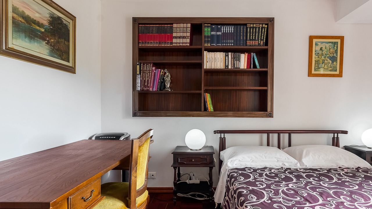 Photo of Bedroom in Carcavelos