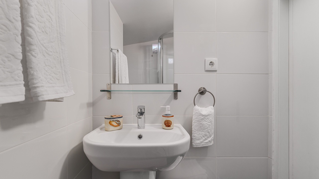 Photo of Bathroom in Cascais