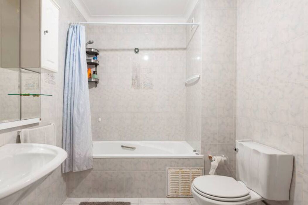 Photo of Bathroom in Gualtar