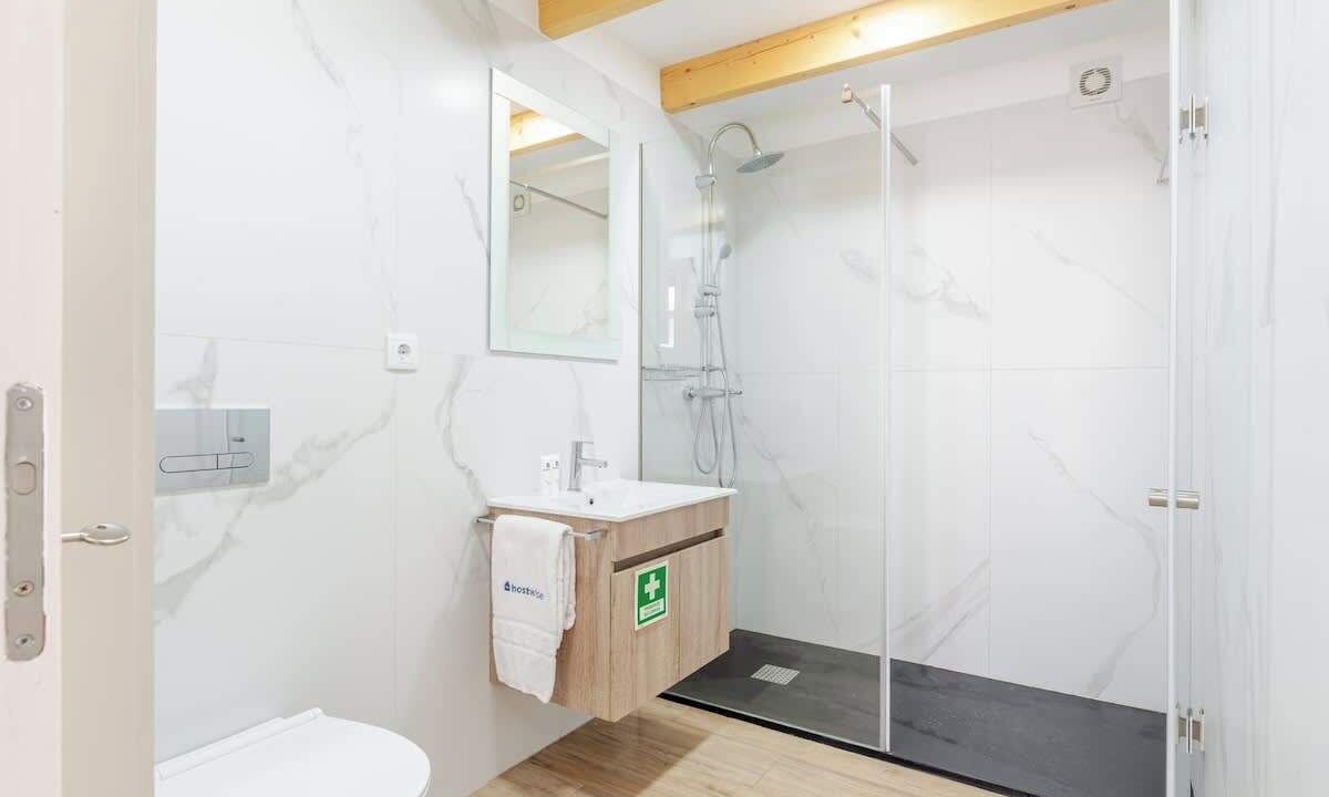 Photo of Bathroom in Sao Mamede de Infesta