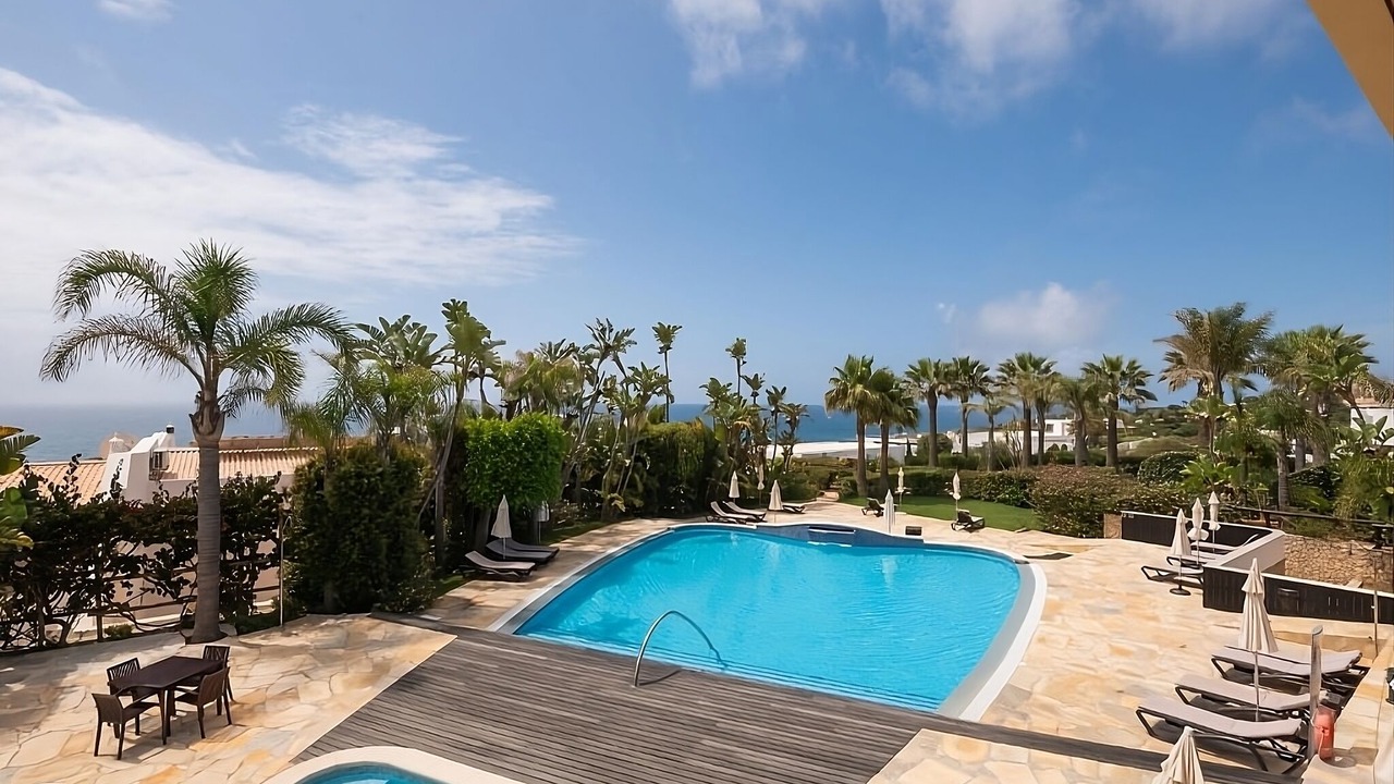 Photo of Outdoor in Luz