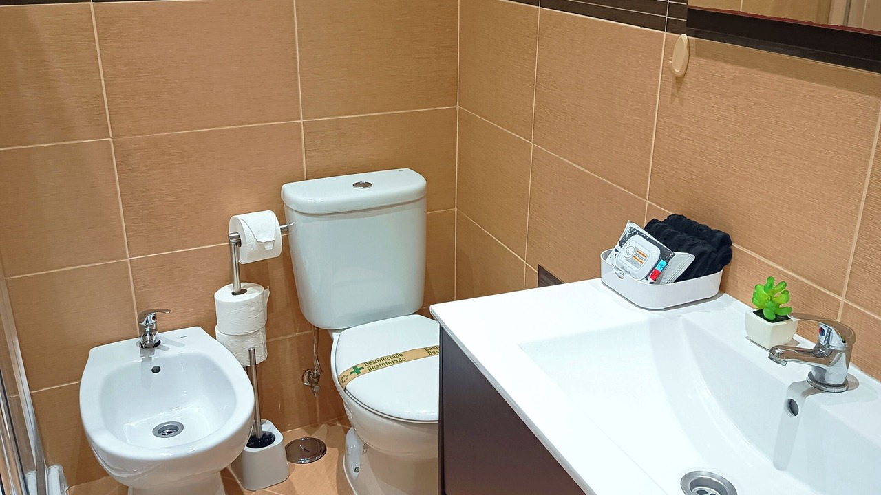 Photo of Bathroom in Cacilhas
