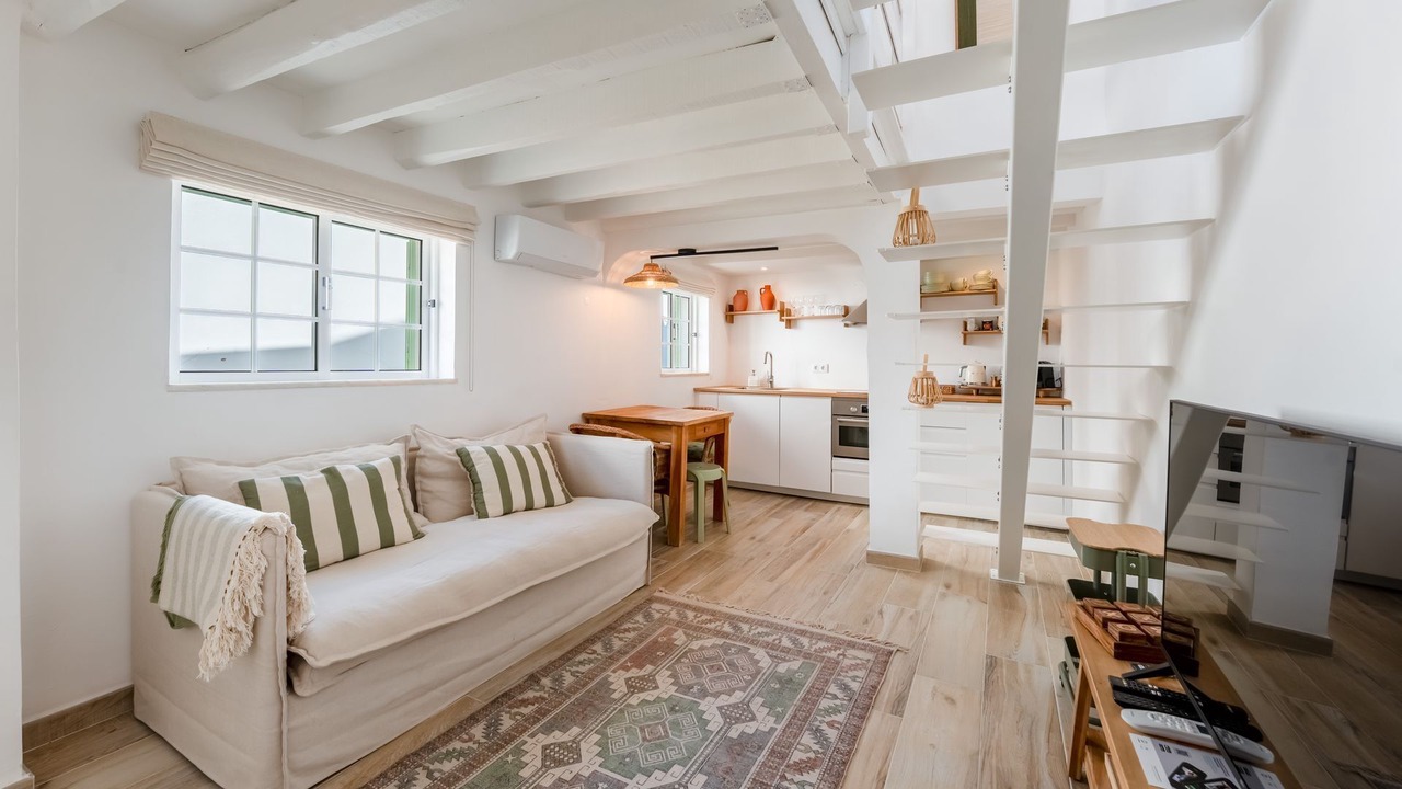 Photo of Livingroom in Porches