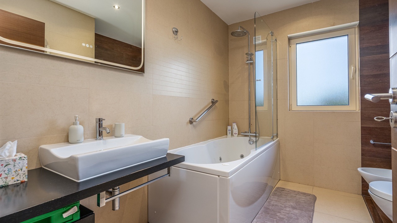 Photo of Bathroom in Estombar