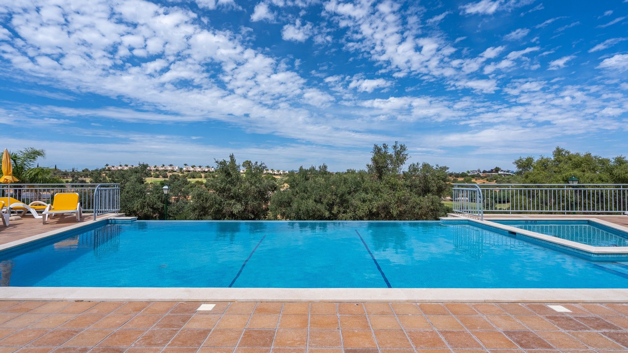 Photo of Outdoor in Estombar