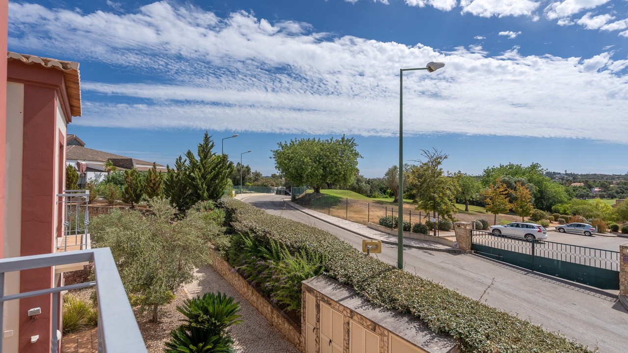 Photo of Outdoor in Estombar