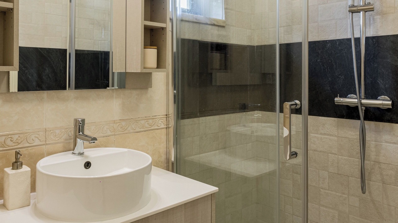 Photo of Bathroom in Cascais