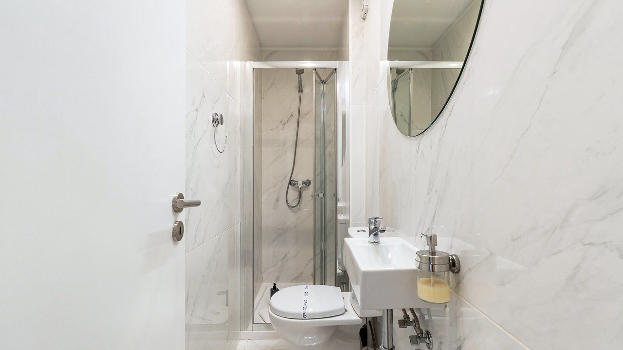 Photo of Bathroom in Paranhos