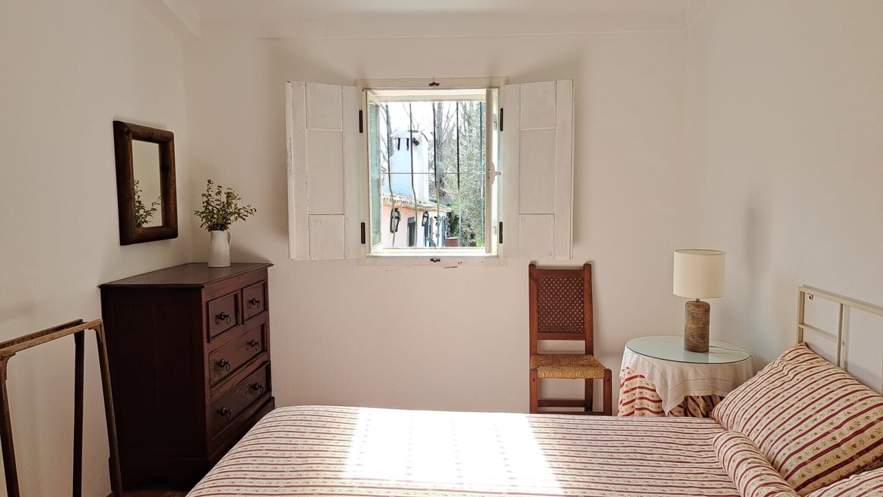 Photo of Bedroom in Redondo
