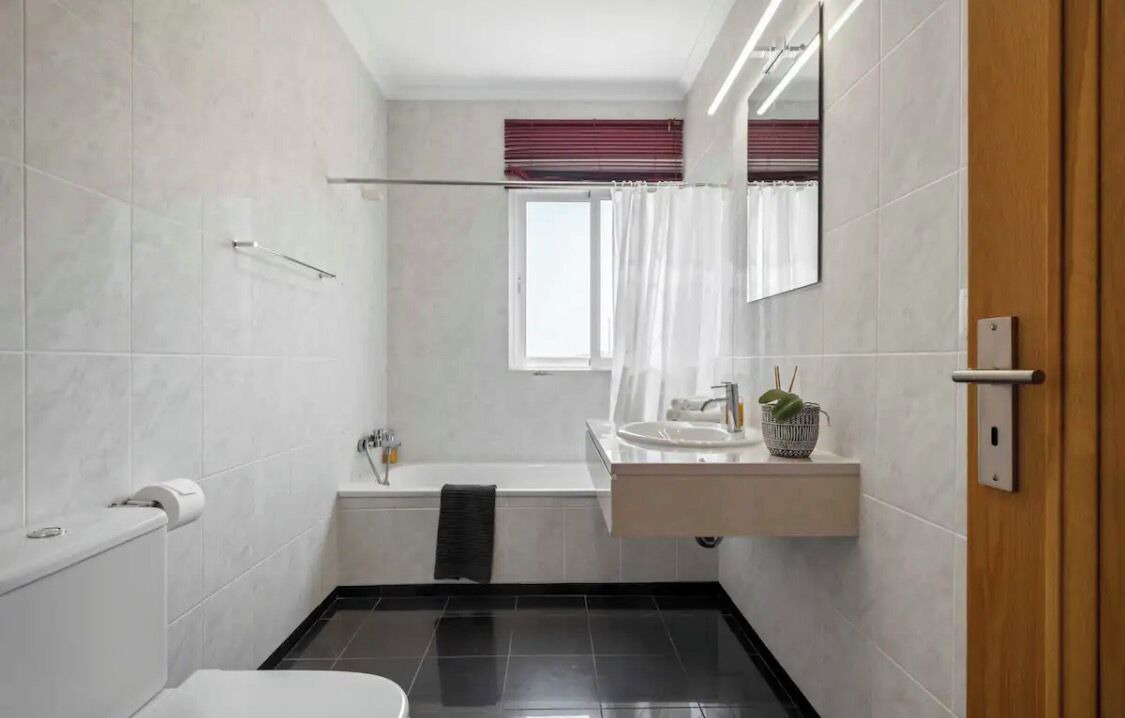 Photo of Bathroom in Canico