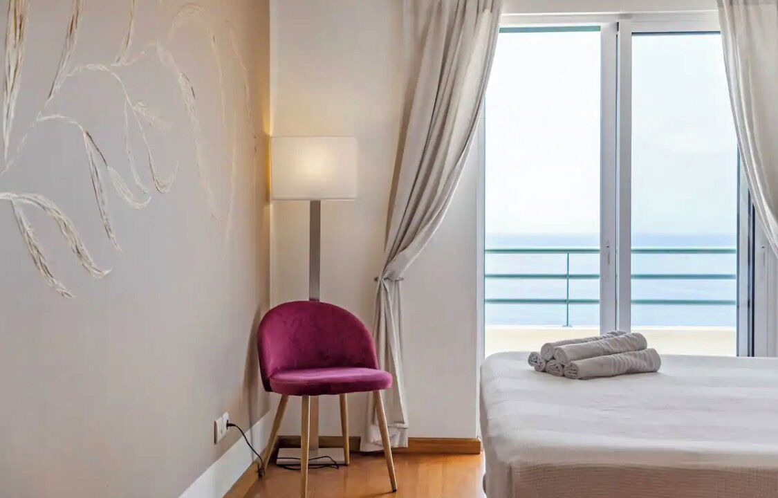 Photo of Bedroom in Canico