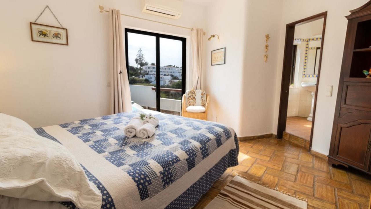Photo of Bedroom in Vale de Centianes