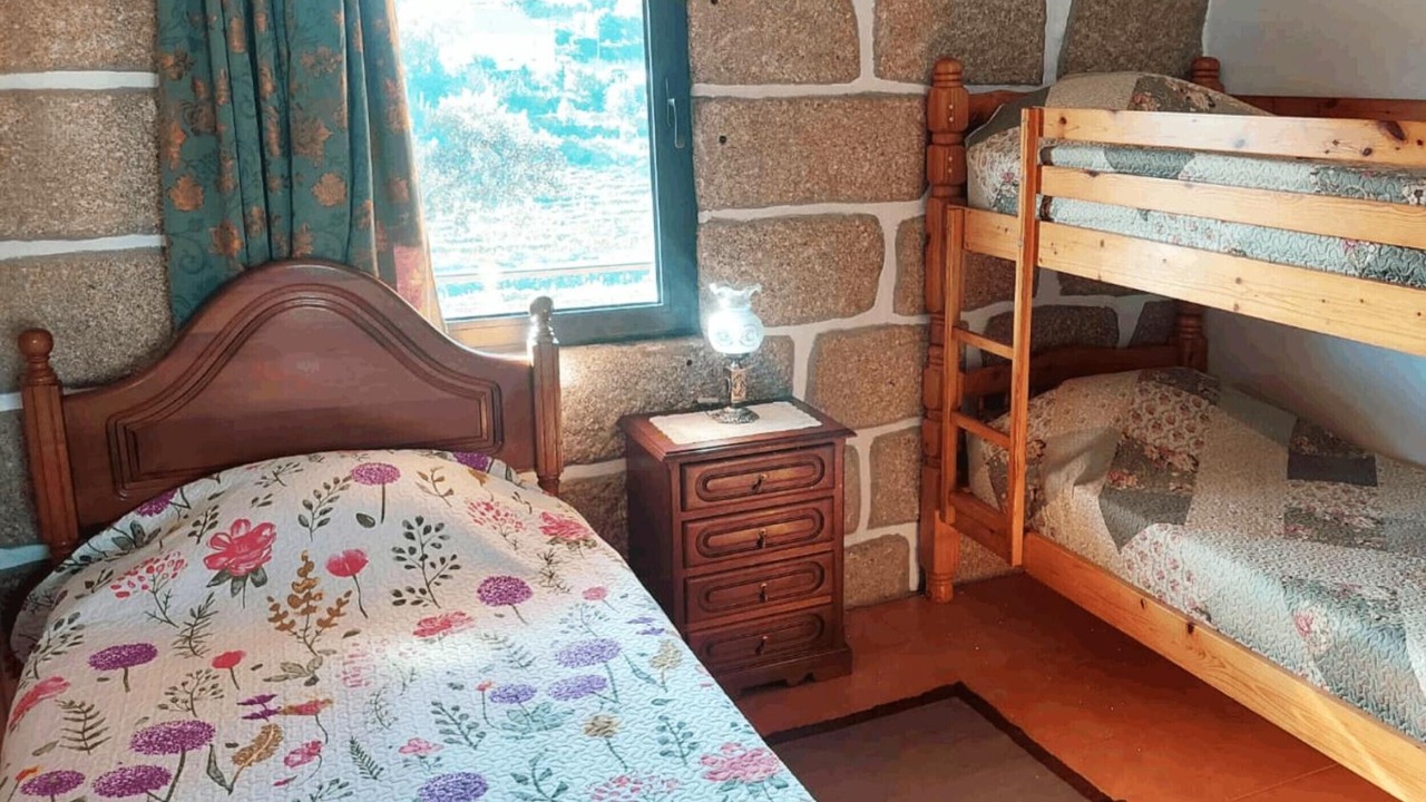 Photo of Bedroom in Molares