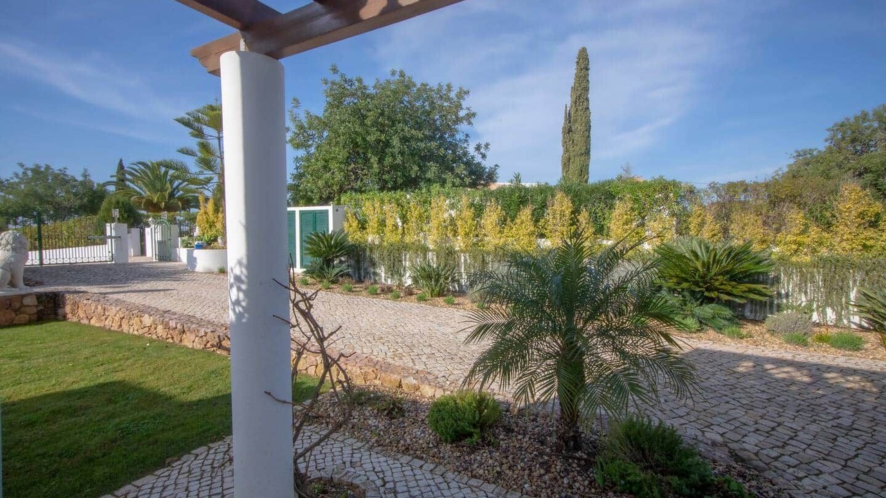 Photo of Outdoor in Alpouvar