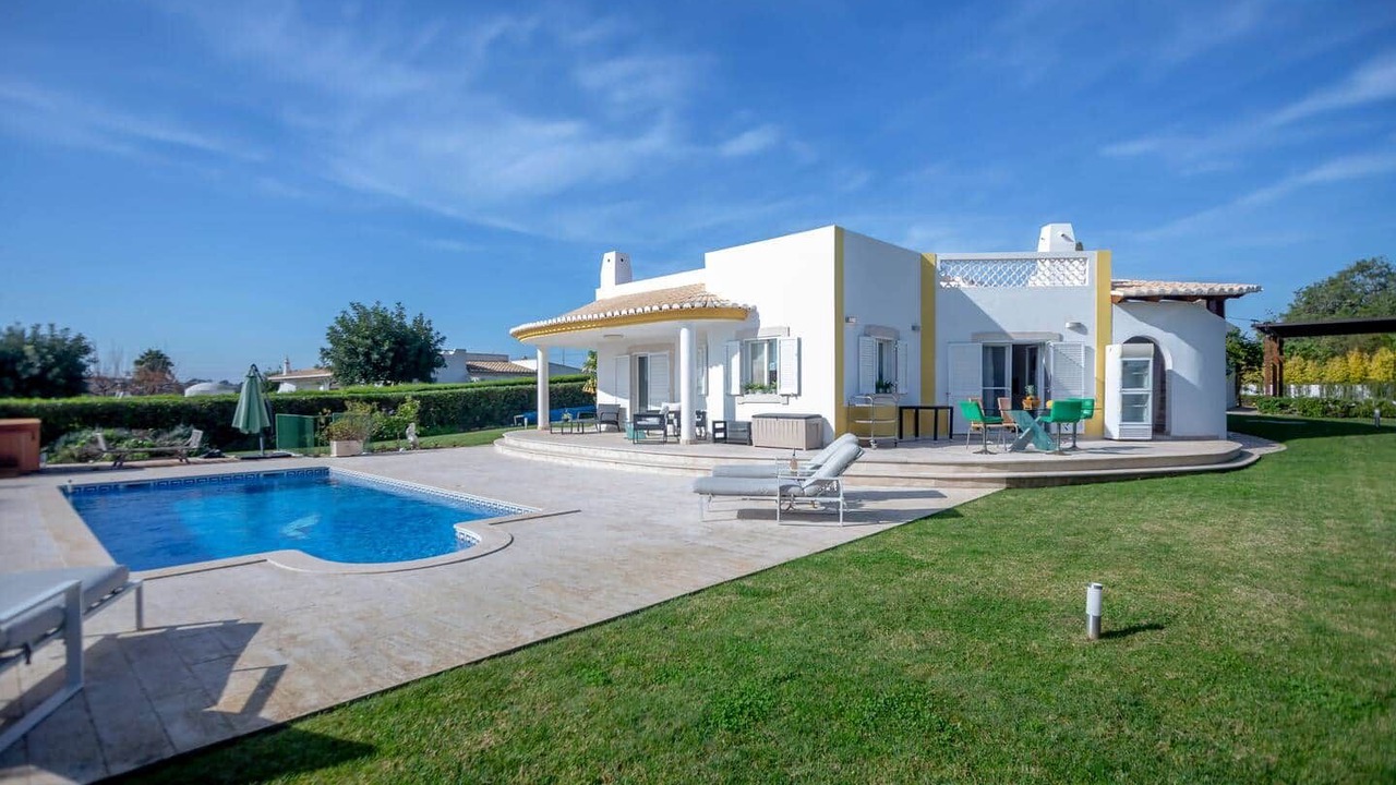 Photo of Outdoor in Alpouvar