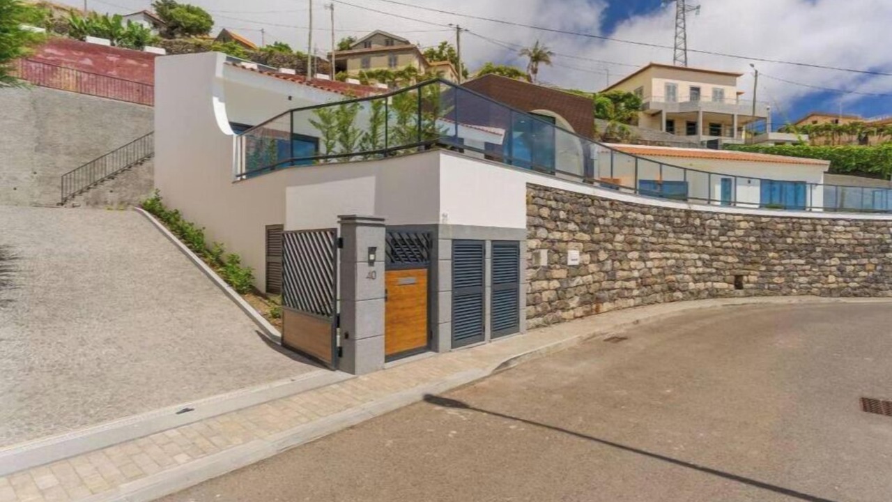 Photo of Outdoor in Canhas