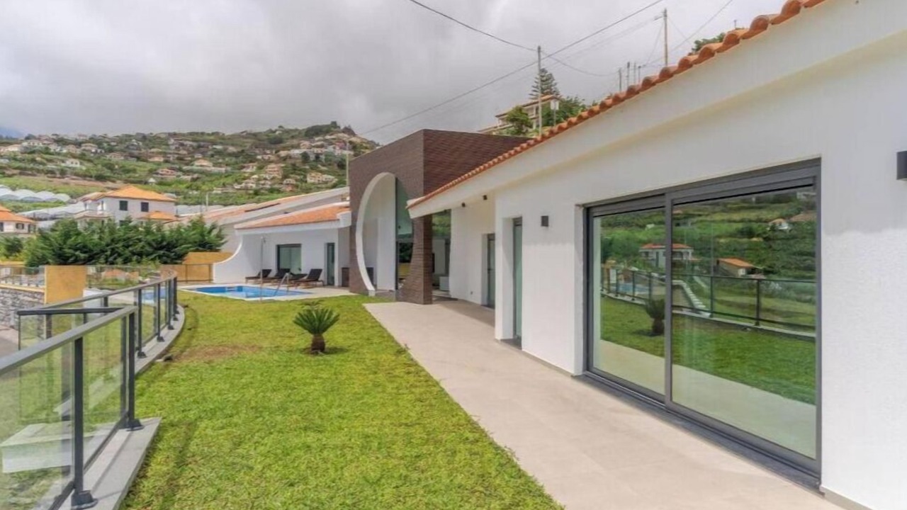 Photo of Outdoor in Canhas