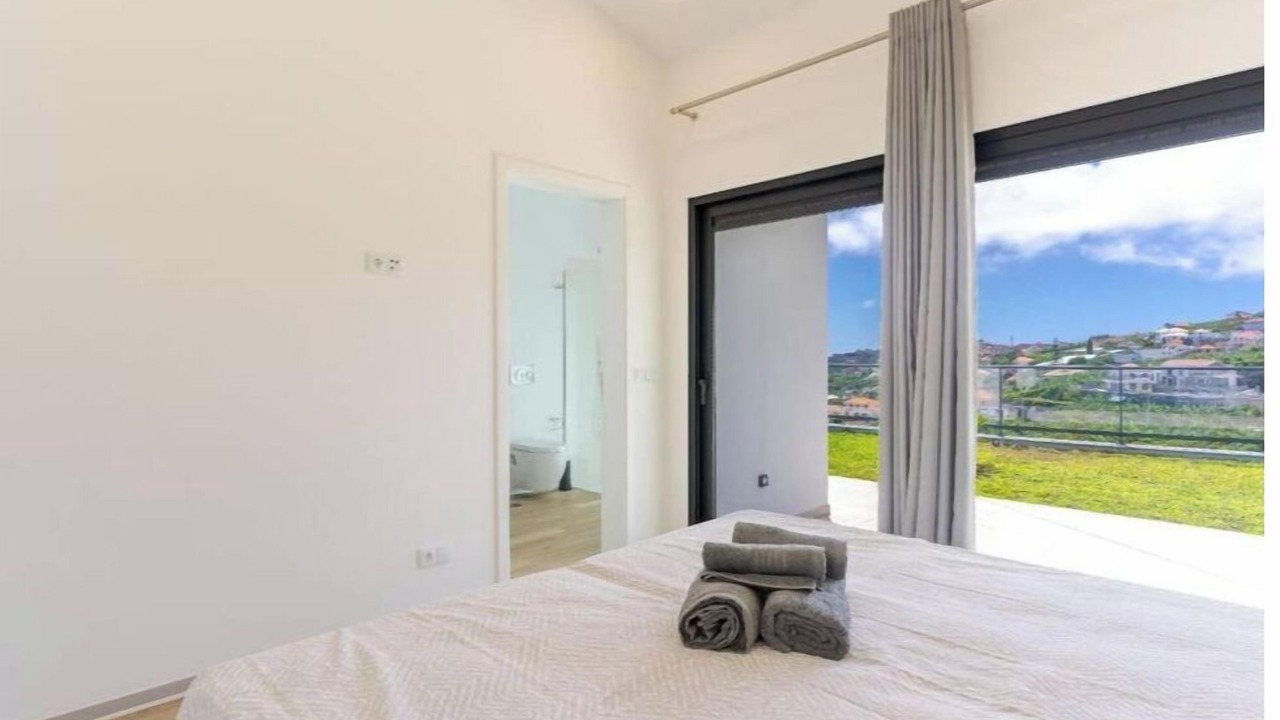 Photo of Bedroom in Canhas