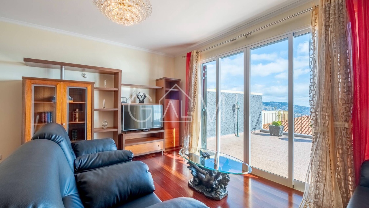 Photo of Livingroom in Santo Antonio