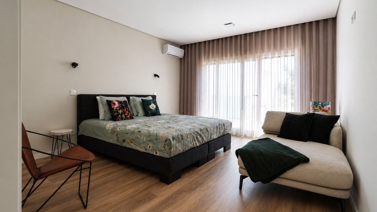 Photo of Bedroom in Corroios