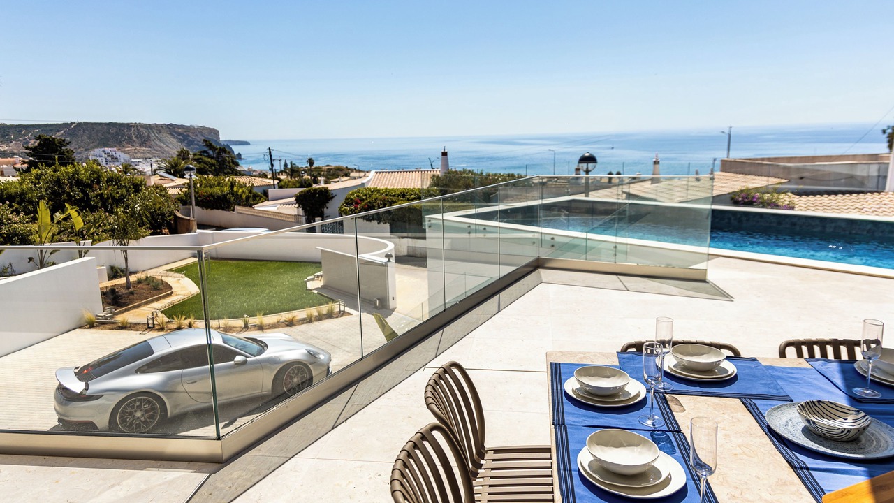 Photo of Outdoor in Almadena