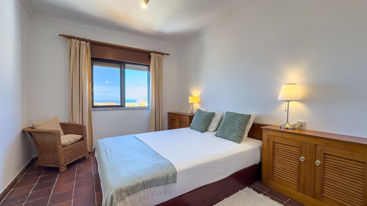 Photo of Bedroom in Ericeira