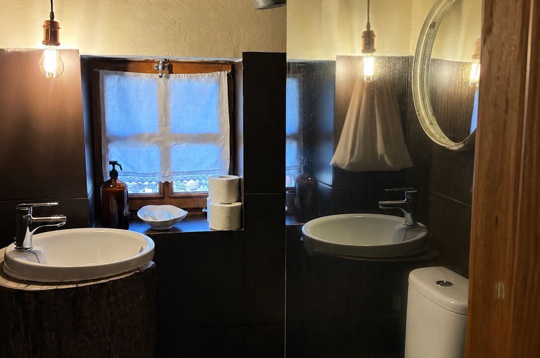 Photo of Bathroom in Vinhais