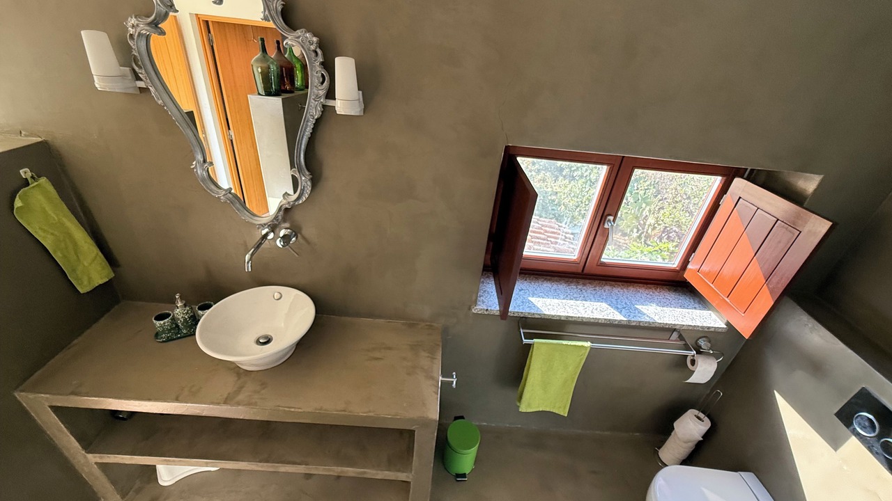 Photo of Bathroom in Santa Maria da Devesa